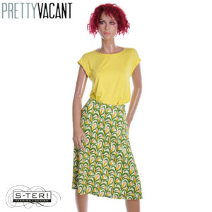 Z39.4  PRETTY VACANT HOLLY SKIRT CORN
